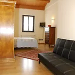 Casale Don Chisciotte Ex Casale Del Chienti *