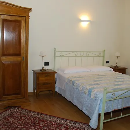 Landhuis Casale Del Chienti *
